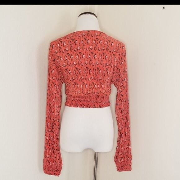 Urban Outfitters Women's Red Dainty Floral Print S - Picture 2 of 10